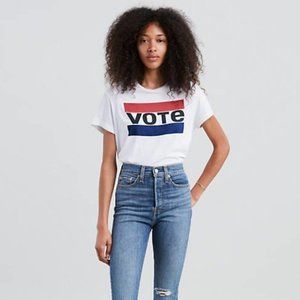 LEVIS | Vote Shirt